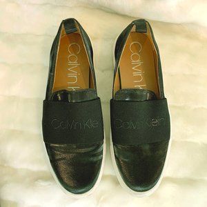 CALVIN KLEIN - Slip Ons